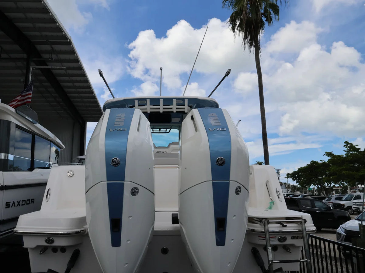 2026 Boston Whaler 330 Outrage 33.0 feet, Naples, Florida #5
