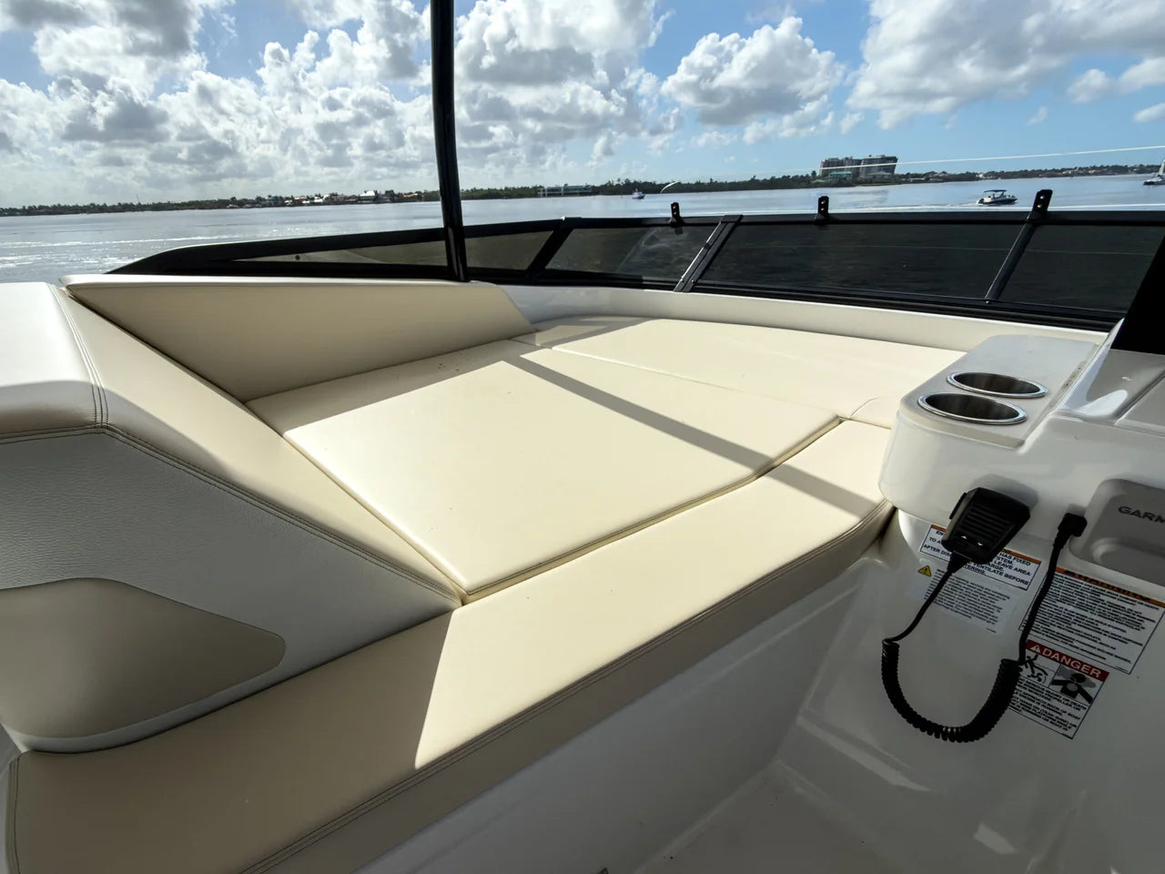 2026 Cruisers Yachts 50 FLY 50.0 feet, Fort Myers, FL #77