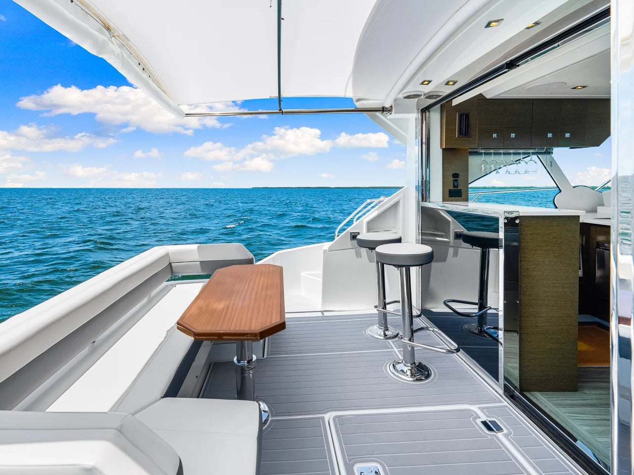 2020 Cruisers Yachts 50 CANTIUS 49.0 feet, Venice, Florida #26