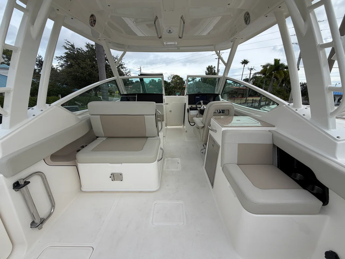 2027 Boston Whaler 280 Vantage 28.0 feet, Stuart, Florida #15