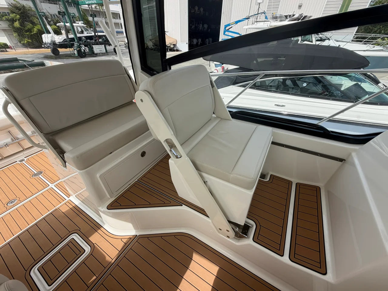 2023 Boston Whaler 325 CONQUEST 32.0 feet, Naples, FL #30