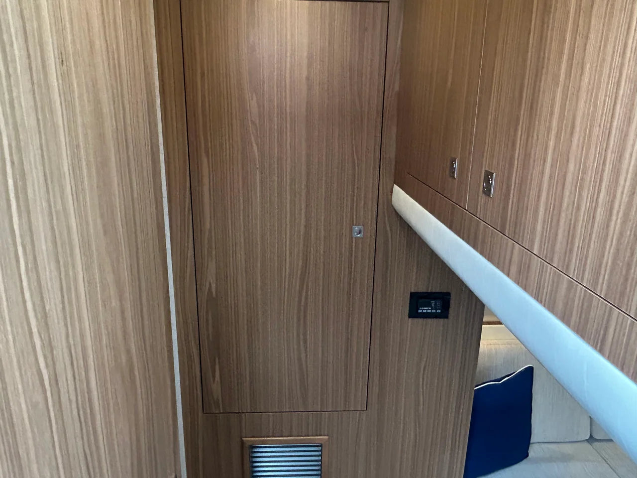 2026 Cruisers Yachts 42 Cantius 42.0 feet, Grasonville, MD #41