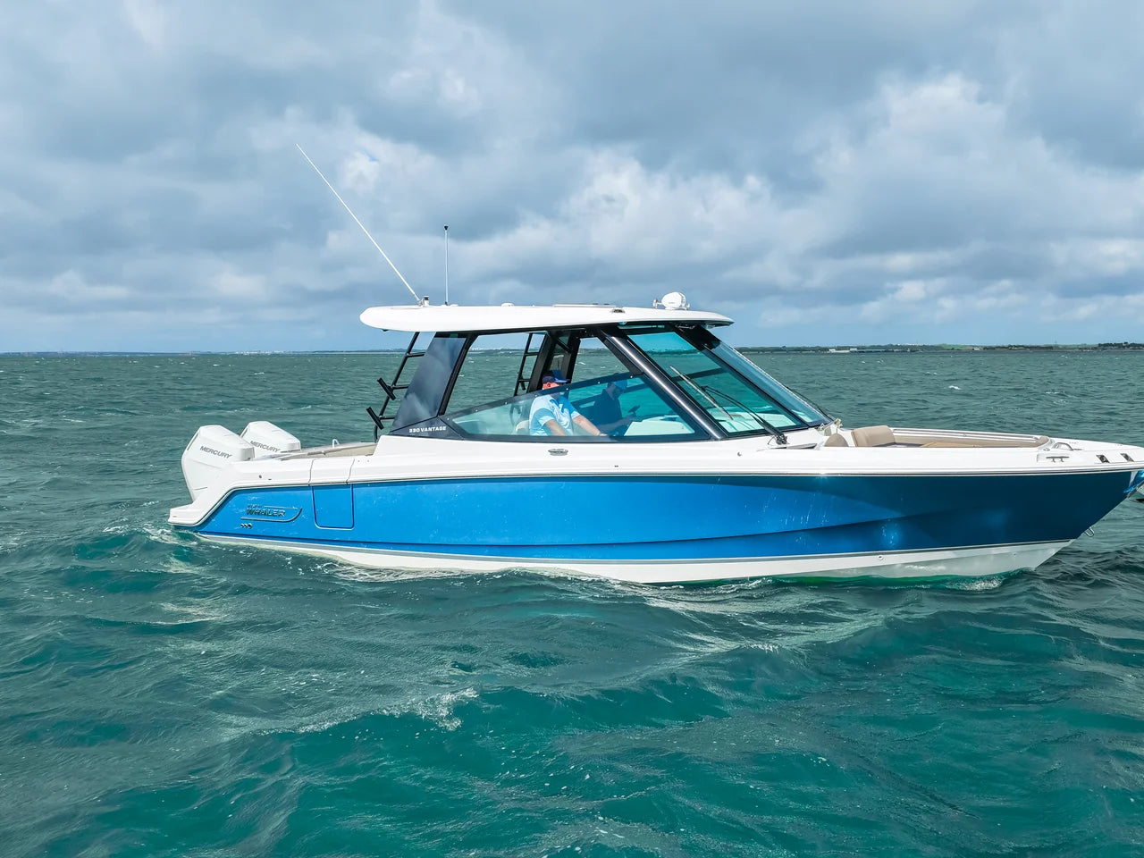 2026 Boston Whaler 330 Vantage 33.0 feet, Clearwater, Florida #20