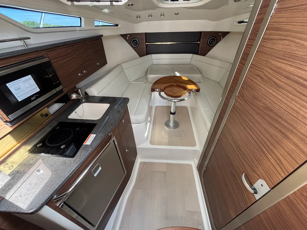 2026 Boston Whaler 325 Conquest 32.0 feet, Clearwater, Florida #13