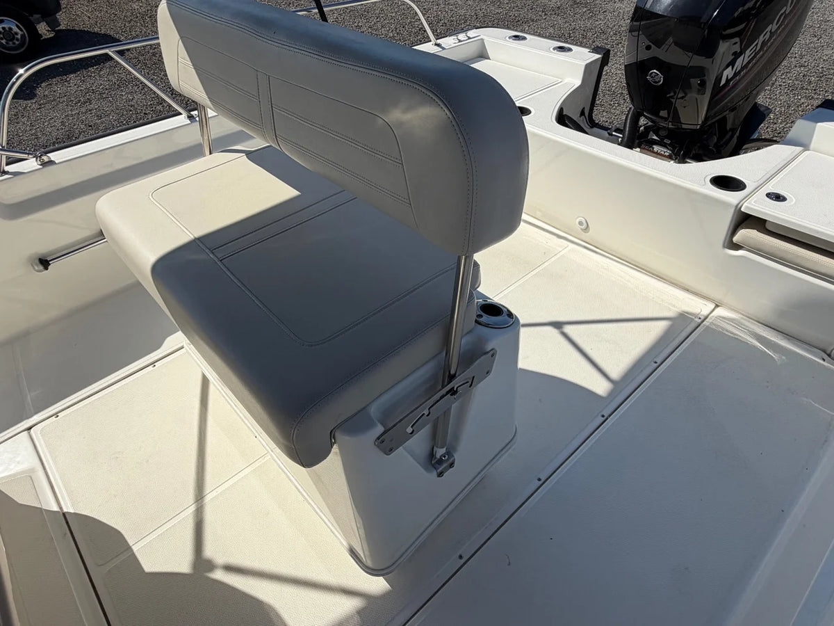 2018 Boston Whaler 210 MONTAUK 21.0 feet, Somers Point, New Jersey #16