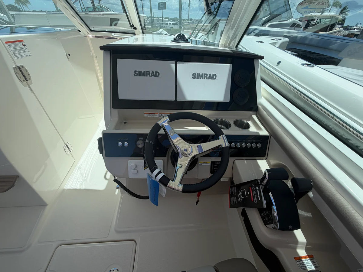 2027 Boston Whaler 330 Vantage 33.0 feet, Stuart, Florida #22