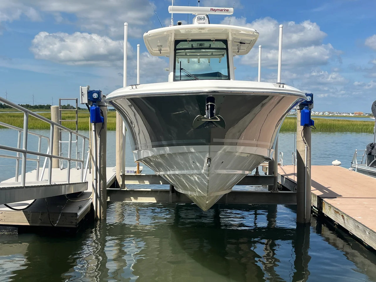 2019 Boston Whaler 330 OUTRAGE 33.0 feet, Ocean View, NJ #6