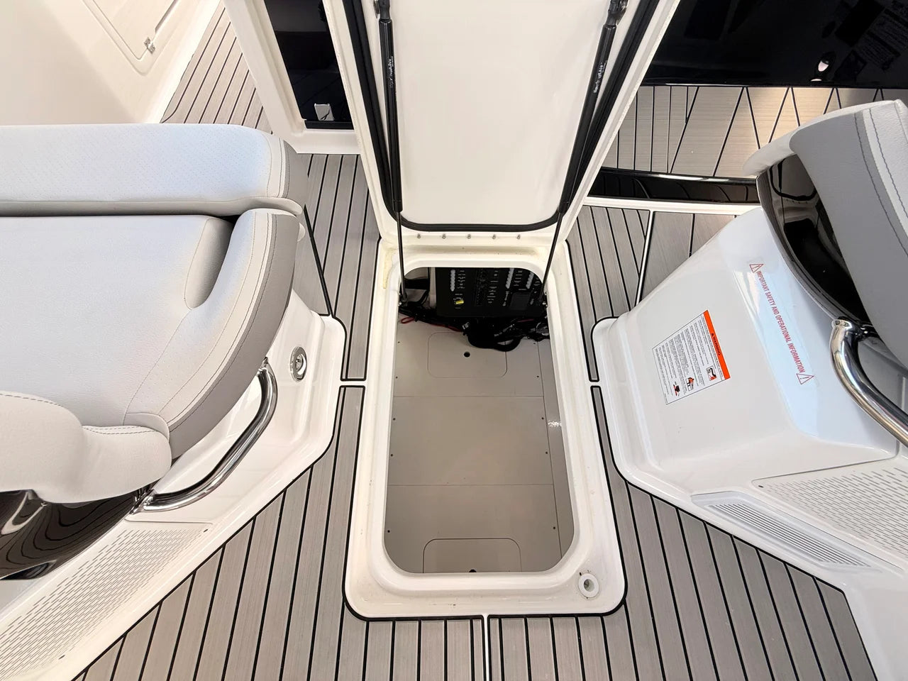 2027 Sea Ray SLX 360 Outboard 36.0 feet, St Petersburg, FL #45