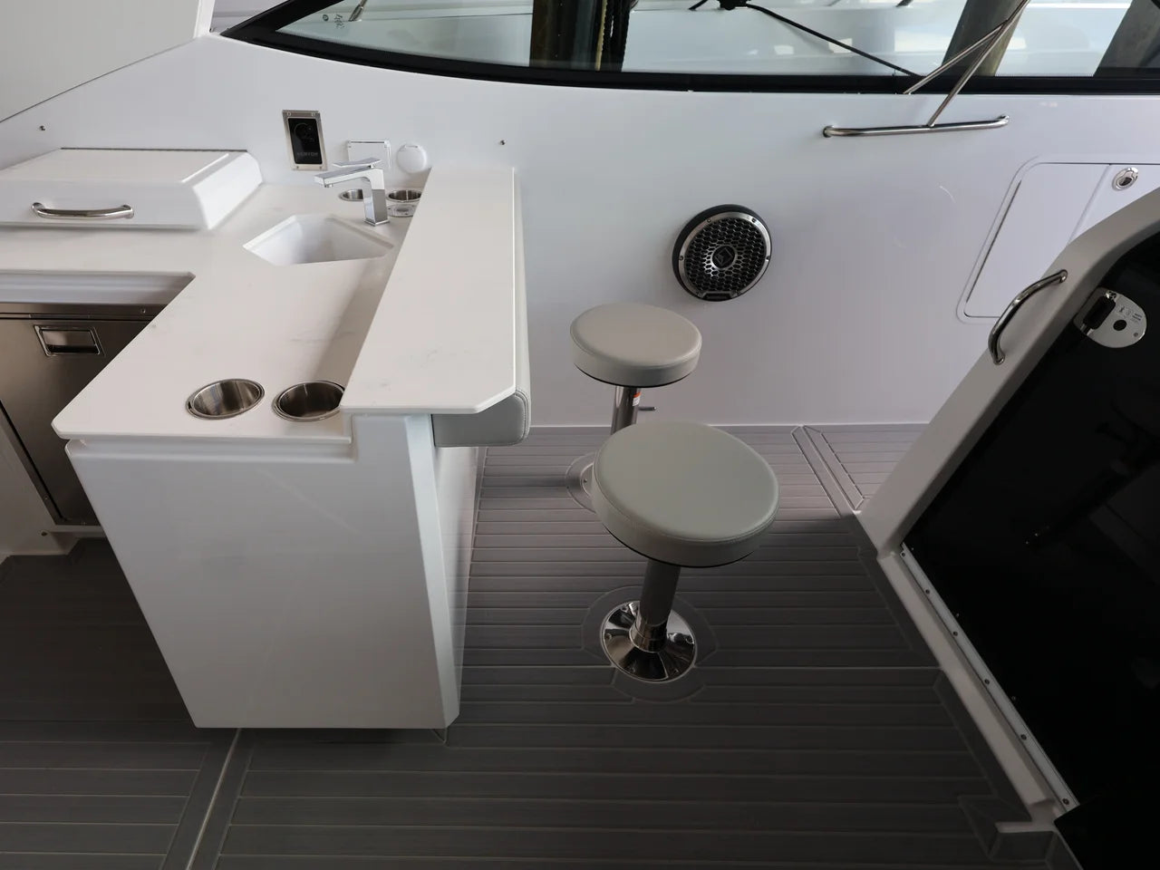 2026 Cruisers Yachts 38 GLS Outboard 38.0 feet, Naples, Florida #33