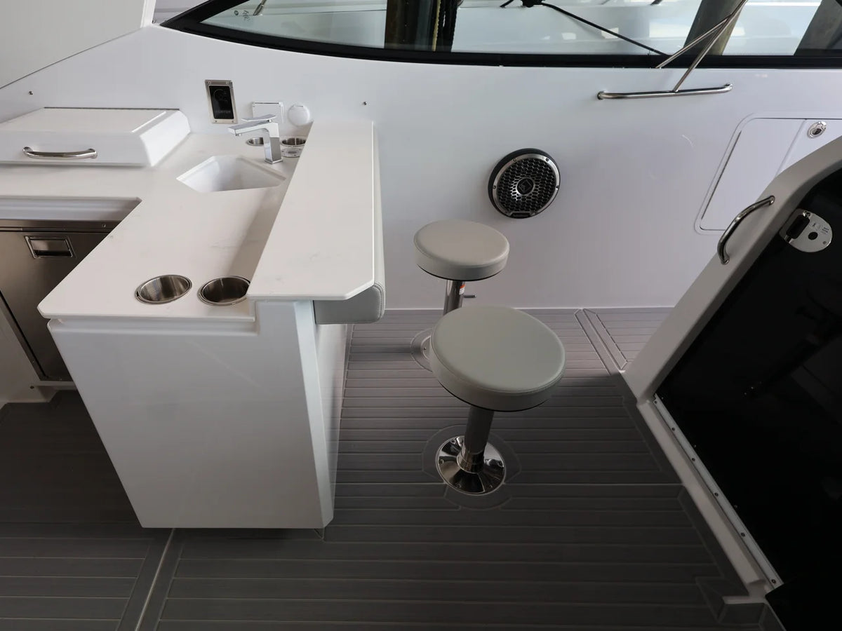 2026 Cruisers Yachts 38 GLS Outboard 38.0 feet, Naples, Florida #33