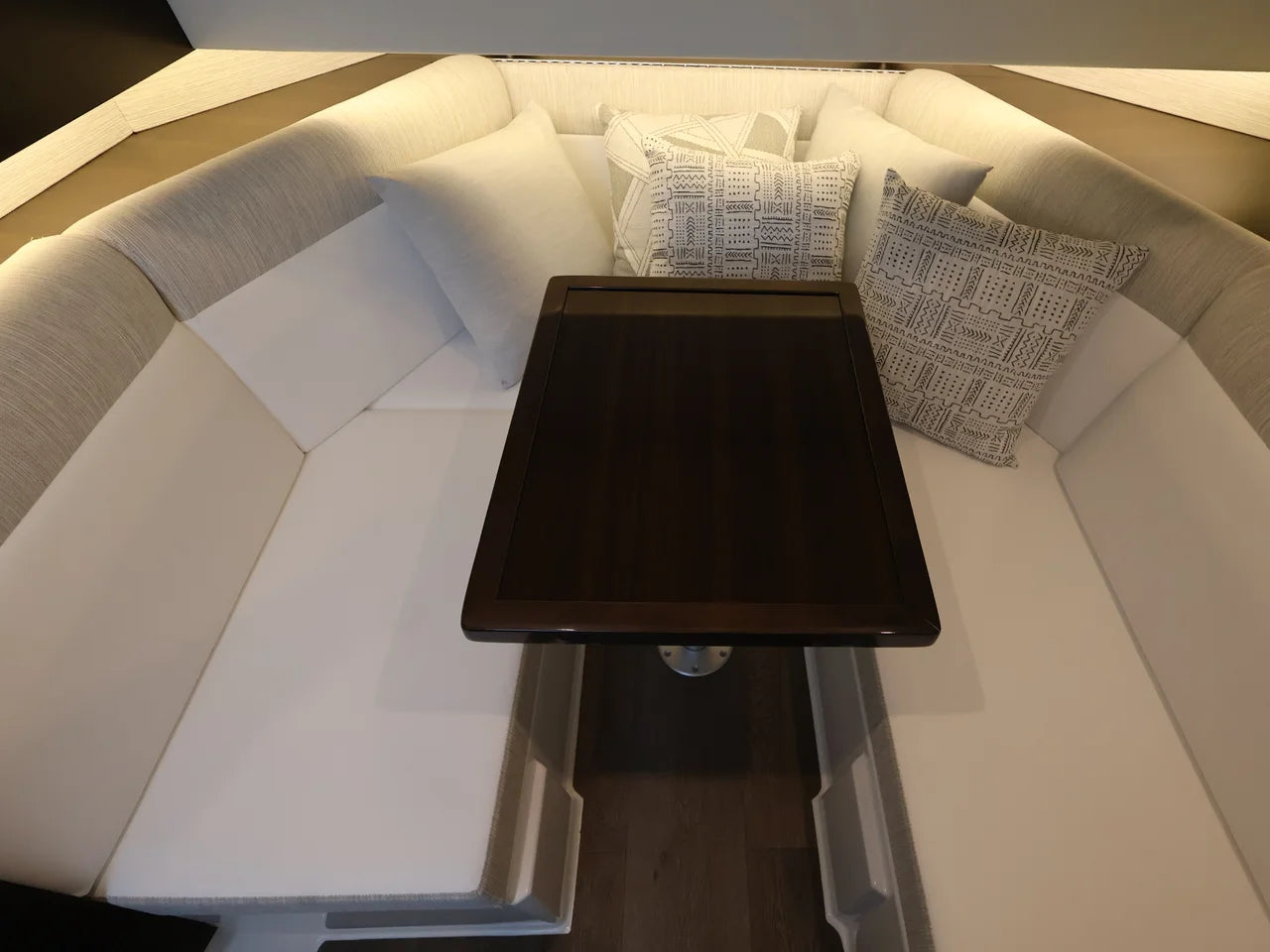 2026 Cruisers Yachts 38 GLS Outboard 38.0 feet, Naples, Florida #39