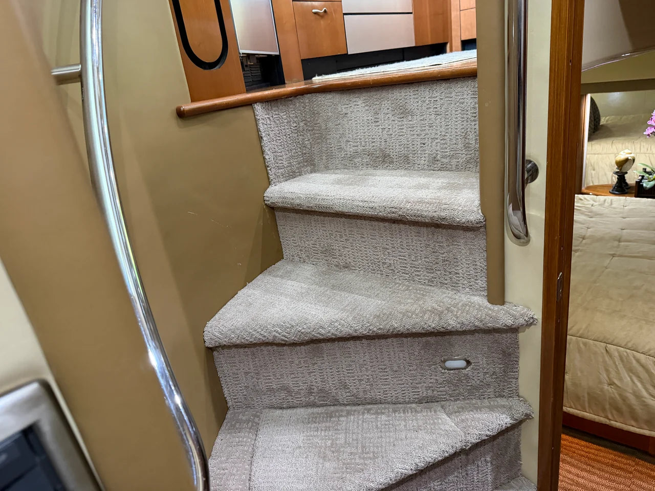2005 Sea Ray 550 SEDAN BRIDGE 58.0 feet, Lake Ozark, MO #43