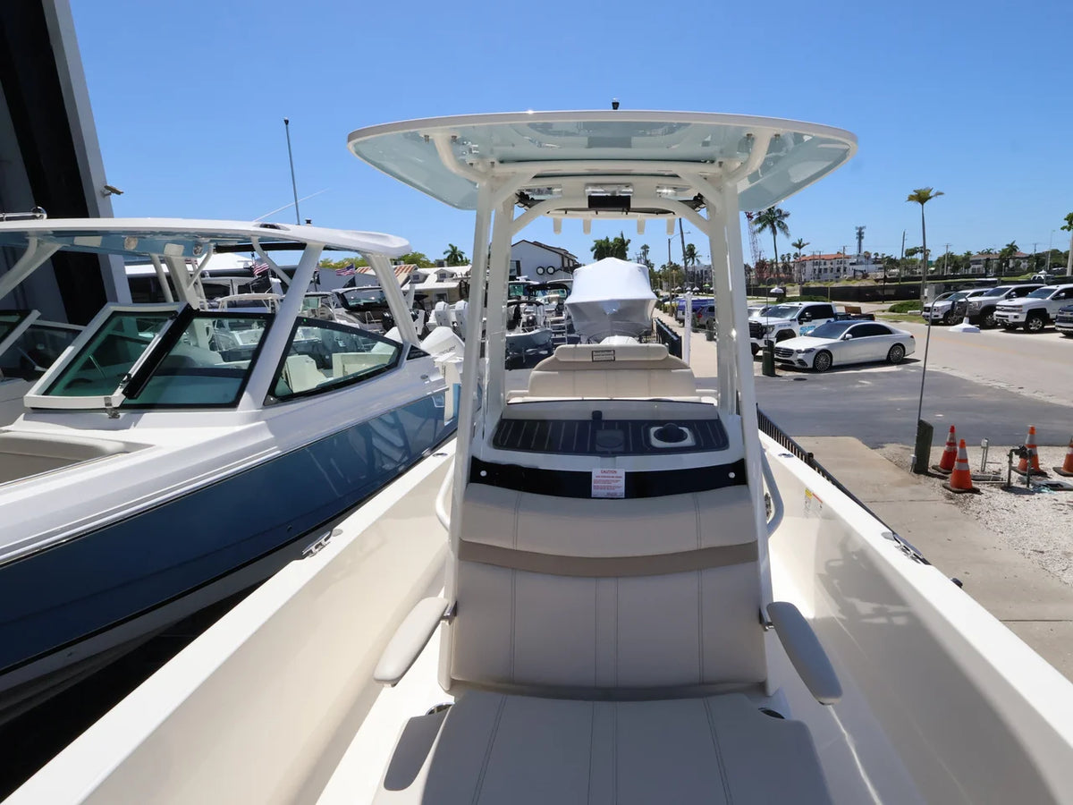 2027 Boston Whaler 250 Dauntless 25.0 feet, Naples, Florida #22