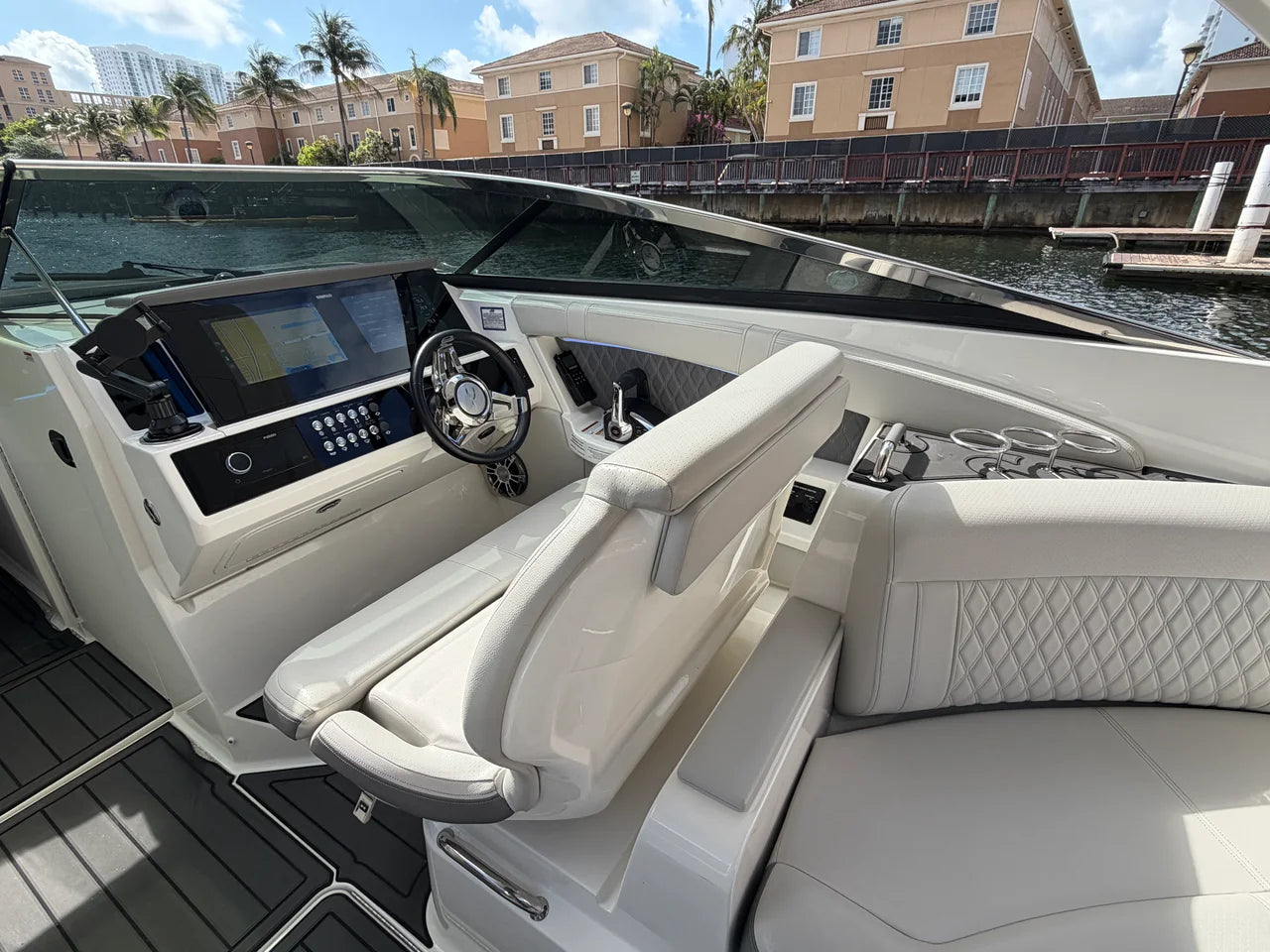 2023 Sea Ray 350 SLX OB 38.0 feet, North Miami, FL #31
