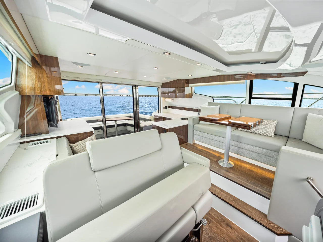 2022 Cruisers Yachts 46 Cantius 46.0 feet, Clearwater, Florida #64