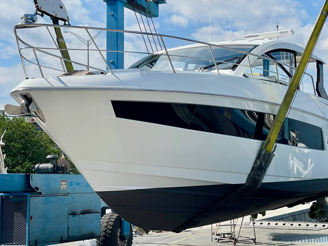 2016 Cruisers Yachts 390 EXPRESS COUPE 39.0 feet, Stuart, FL #50