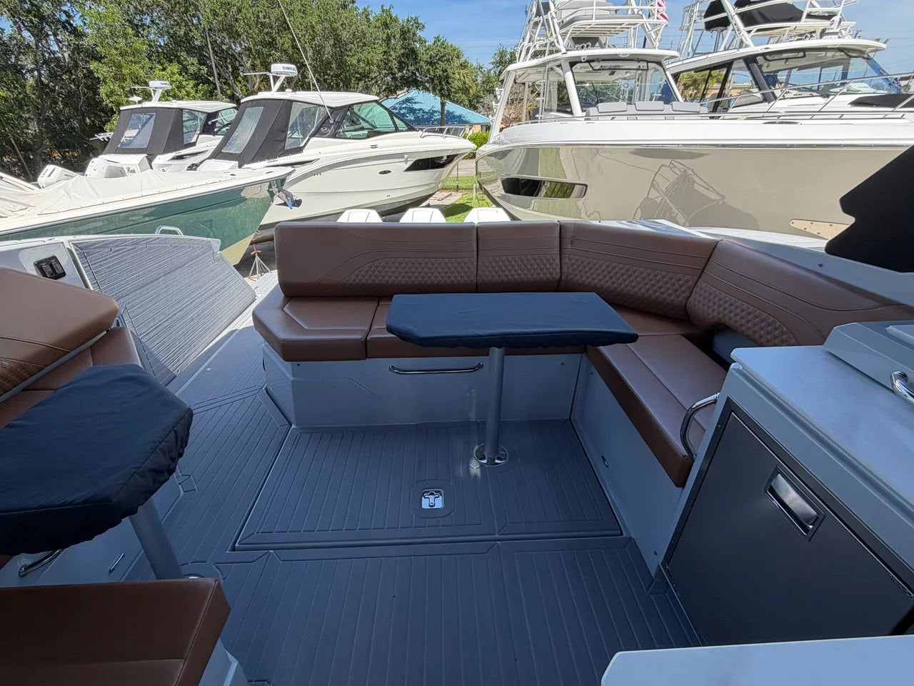 2024 Cruisers Yachts 38 GLS South Beach Outboard 38.0 feet, Stuart, Florida #11