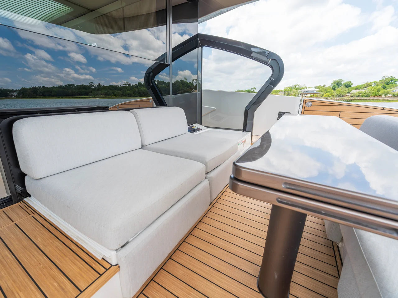 2025 Azimut Seadeck 6 60.0 feet, Wrightsville Beach, North Carolina #16