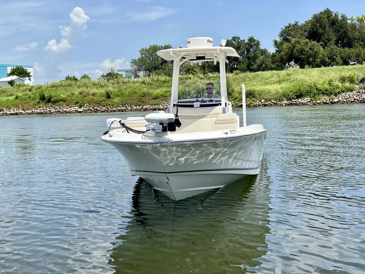 2025 Boston Whaler 250 DAUNTLESS 25.0 feet, Venice, Florida #4