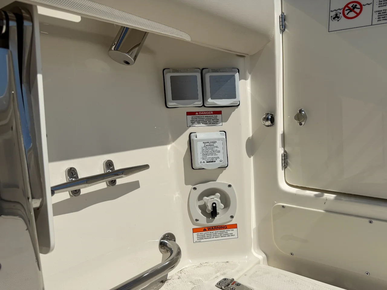 2026 Boston Whaler 285 Conquest 28.0 feet, Huntington, NY #40