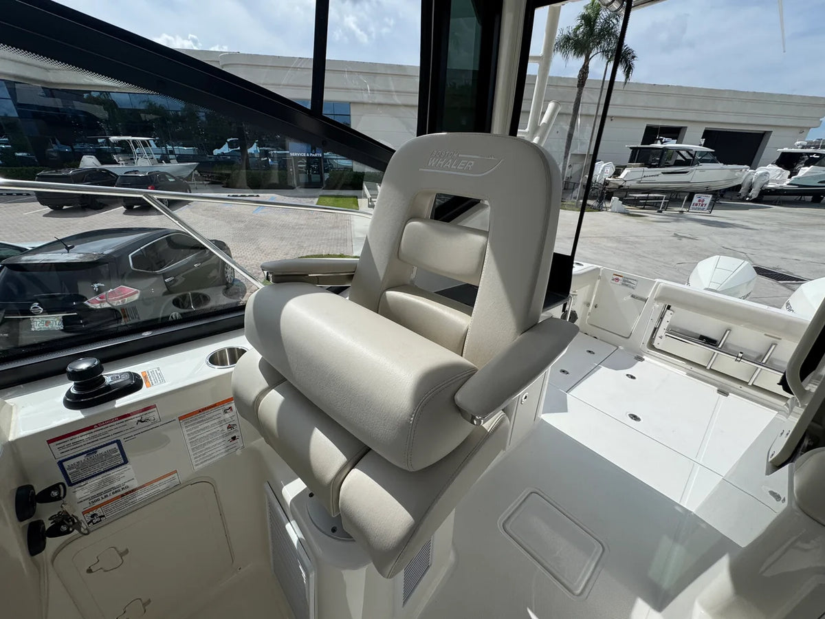 2026 Boston Whaler 325 CONQUEST 32.0 feet, Stuart, Florida #39