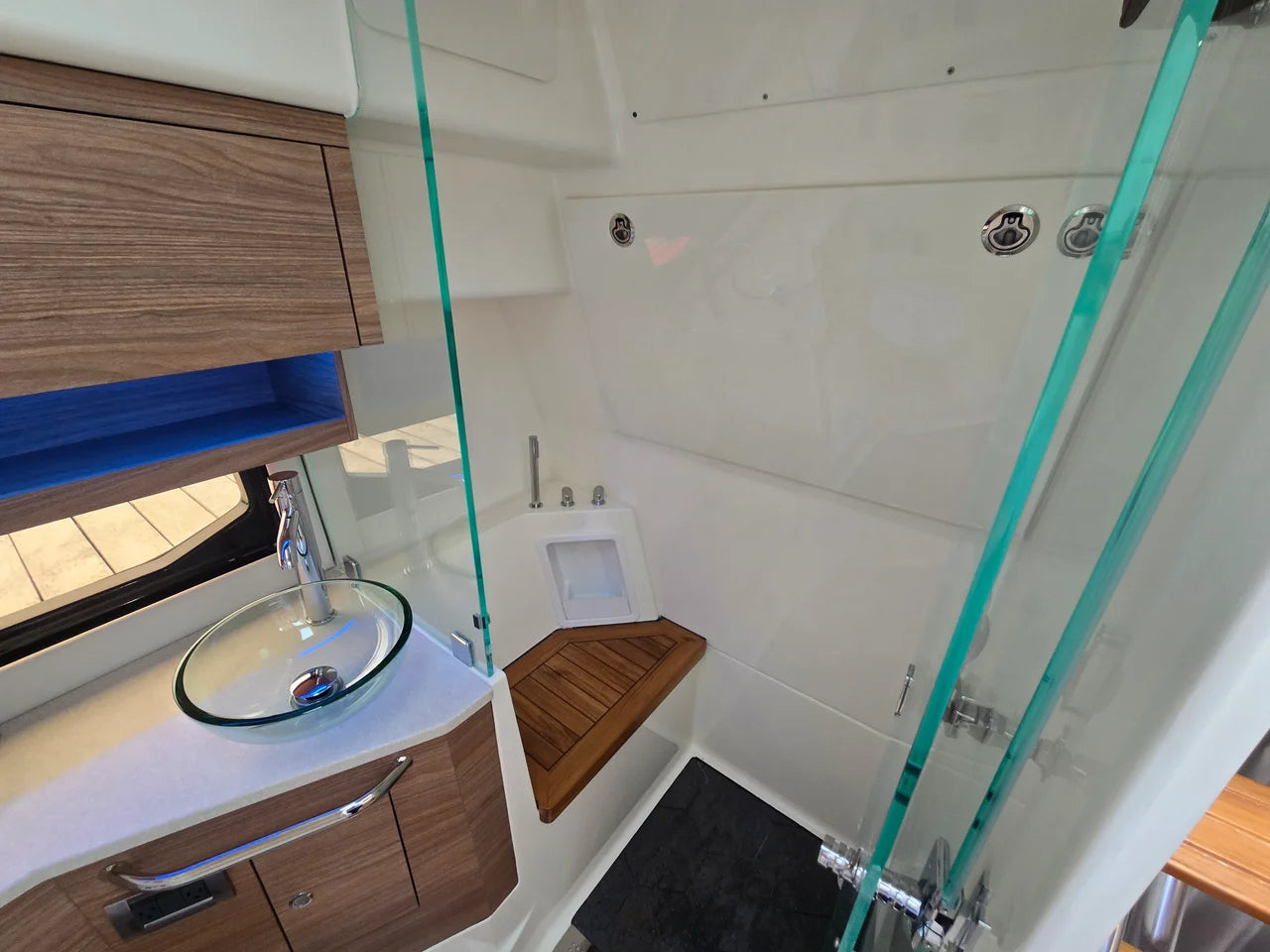 2026 Boston Whaler 365 Conquest 36.0 feet, Charleston, SC #35