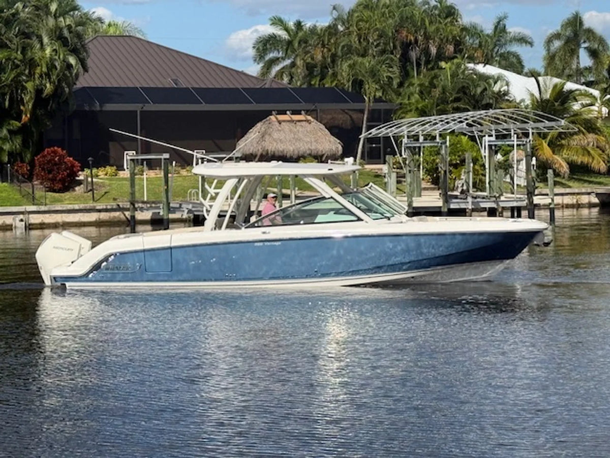 2023 Boston Whaler 32 DC 32.0 feet, Cape coral, FL #2