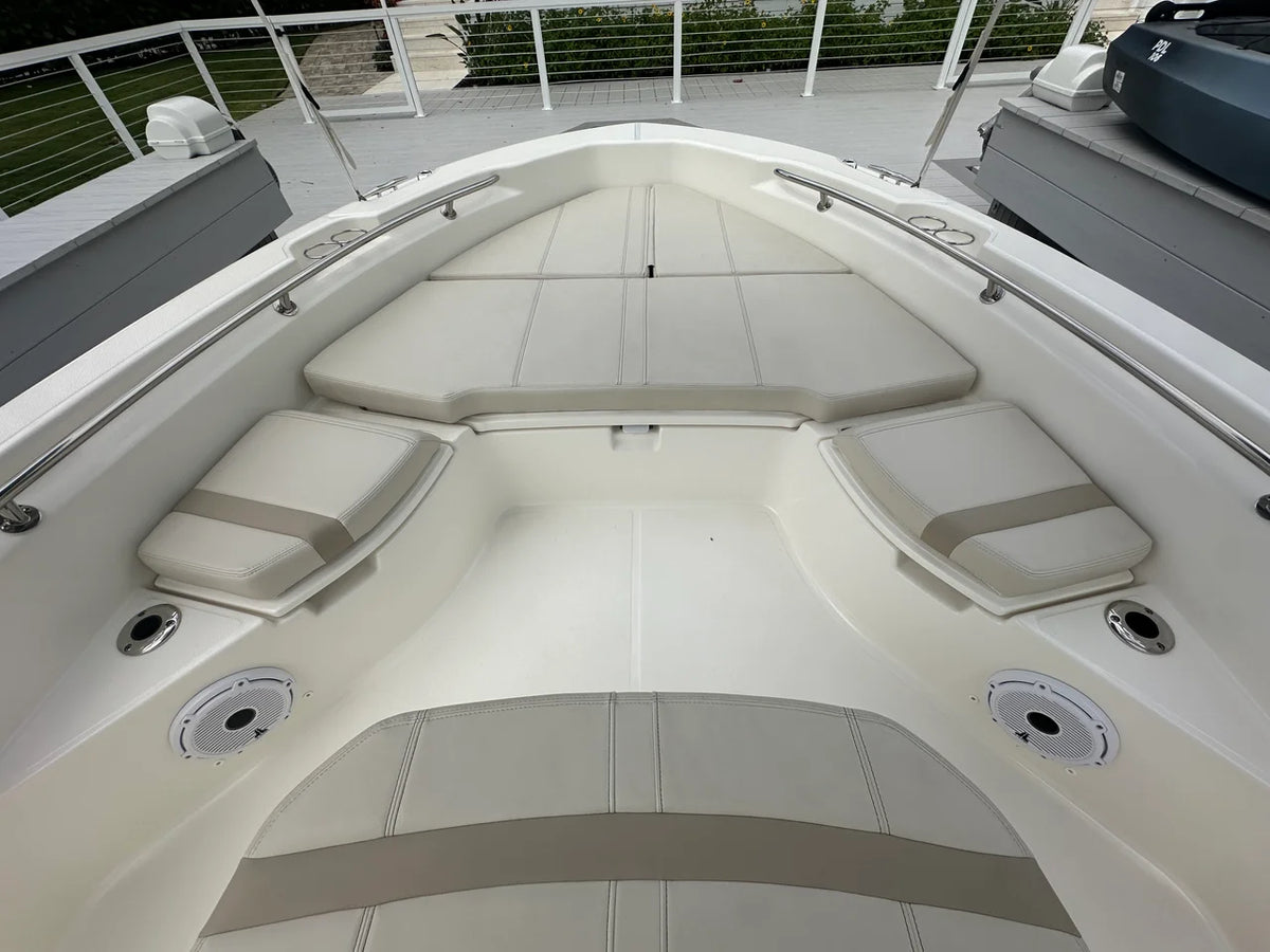 2024 Boston Whaler 250 DAUNTLESS 25.0 feet, Naples, Florida #18