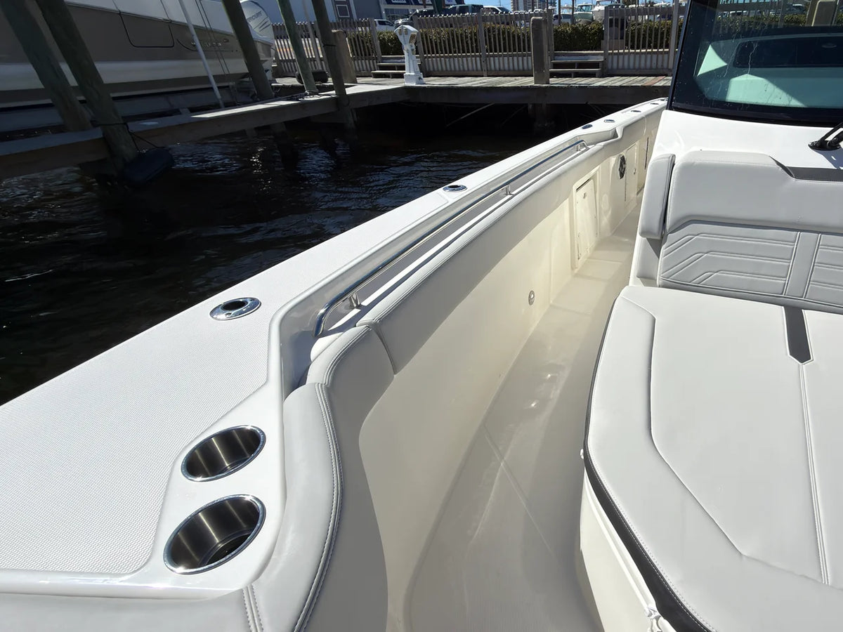 2027 Boston Whaler 330 Outrage 33.0 feet, Panama City, FL #18