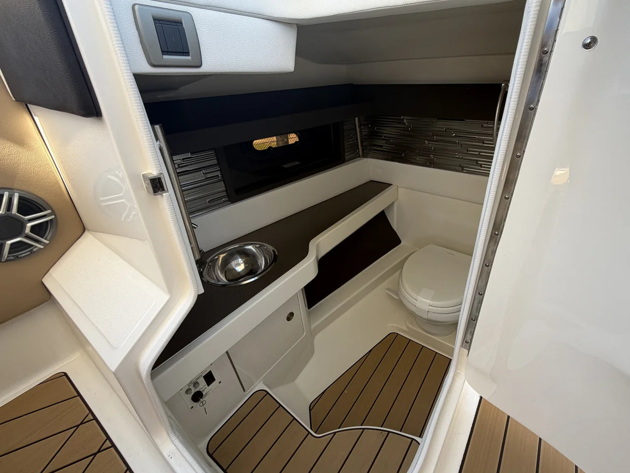 2026 Sea Ray SLX 310 Outboard 31.0 feet, Pompano Beach, Florida #23