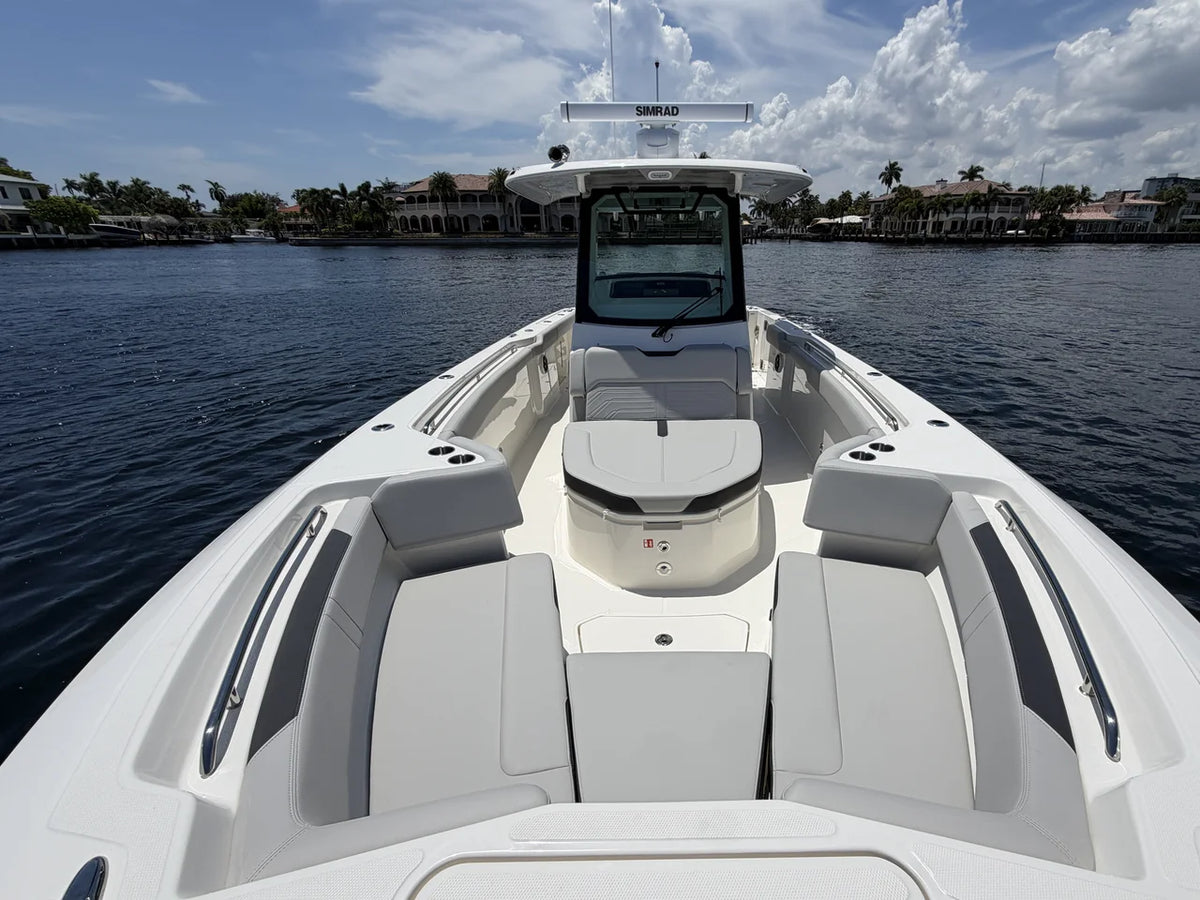 2026 Boston Whaler 330 Outrage 33.0 feet, Pompano Beach, Florida #54