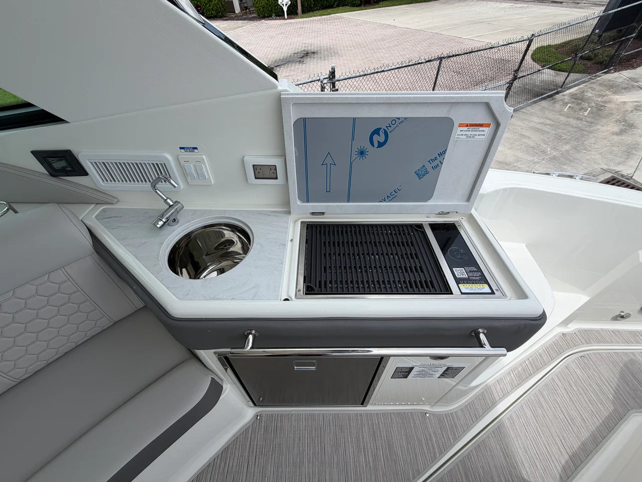 2027 Sea Ray Sundancer 320 Outboard 32.0 feet, Stuart, Florida #14