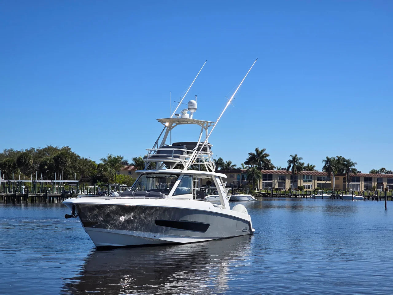 2023 Boston Whaler 420 OUTRAGE 42.0 feet, Stuart, Florida #32