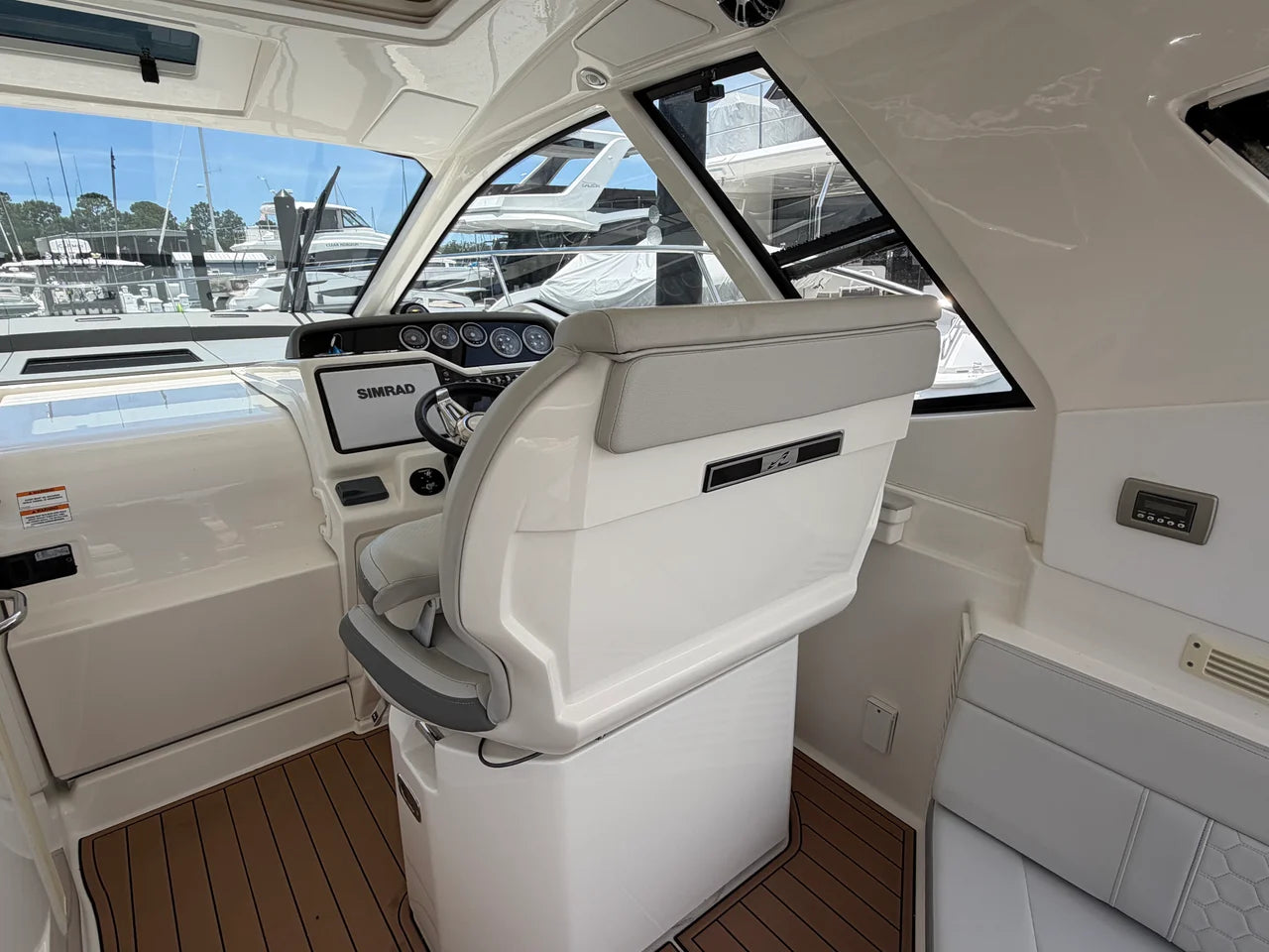 2019 Sea Ray Sundancer 350 Coupe 35.0 feet, Pensacola, Florida #12