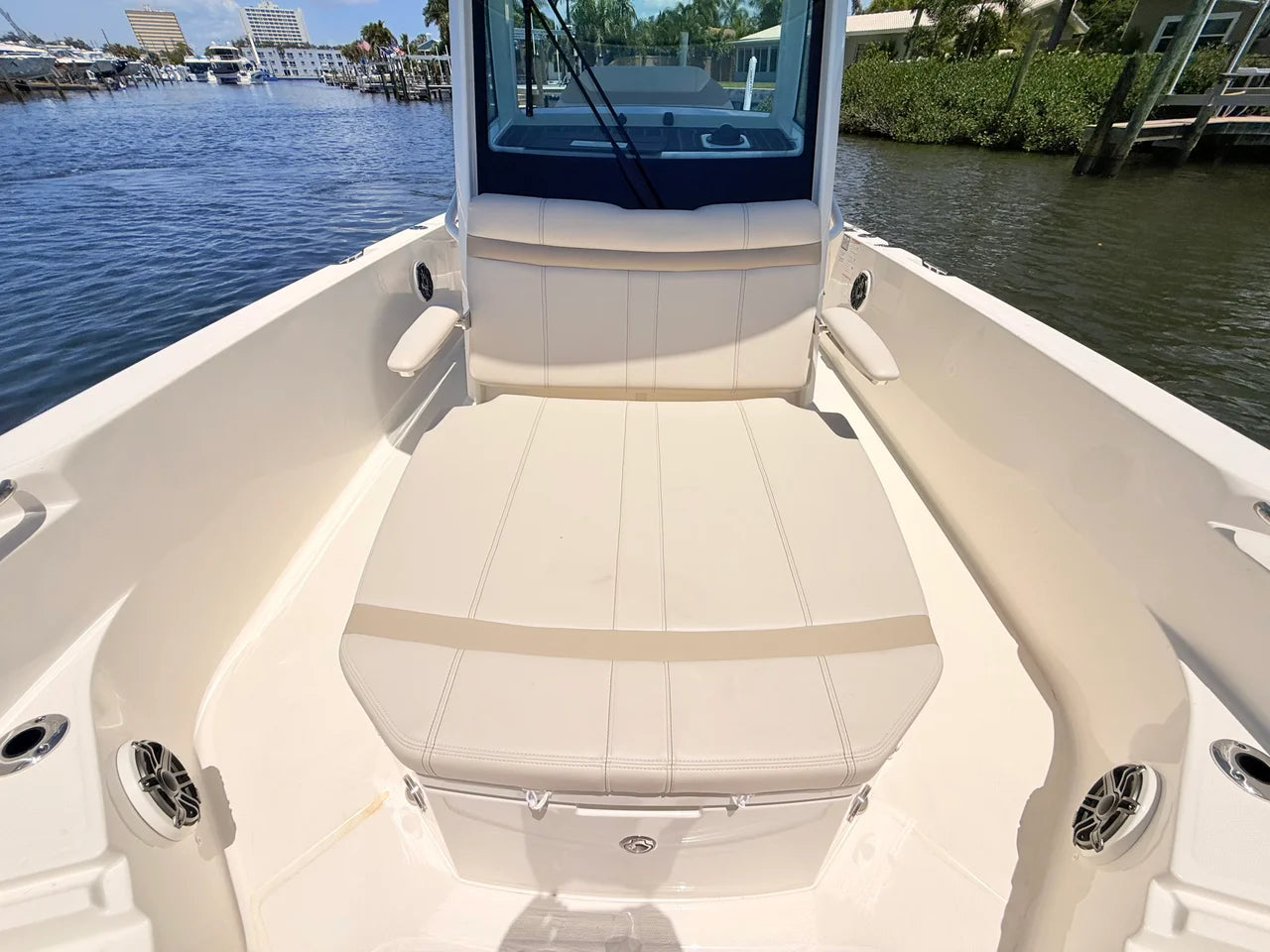 2027 Boston Whaler 280 Dauntless 28.0 feet, St Petersburg, FL #60