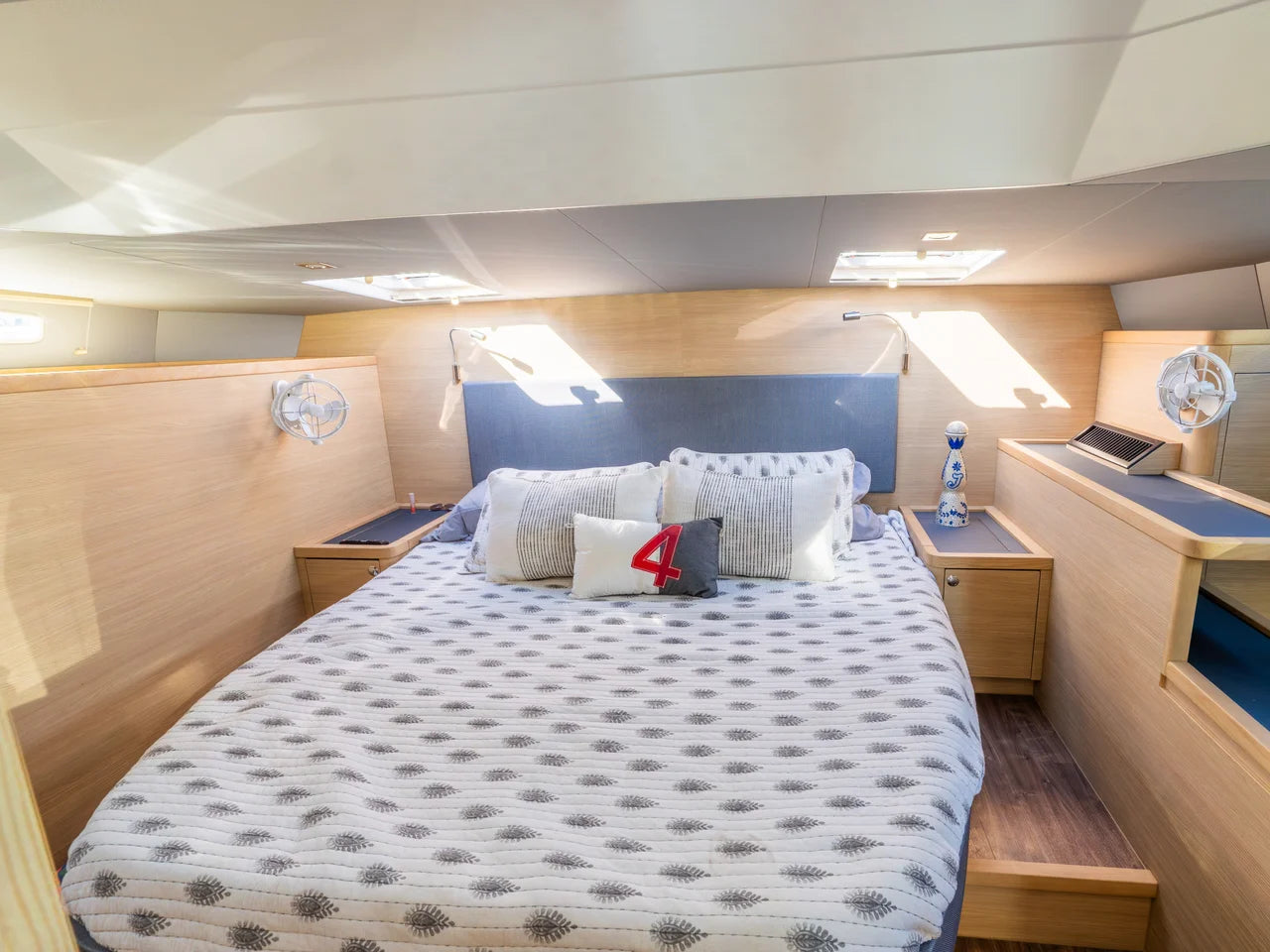 2023 Aquila 44 YACHT 44.0 feet, St Petersburg, FL #39