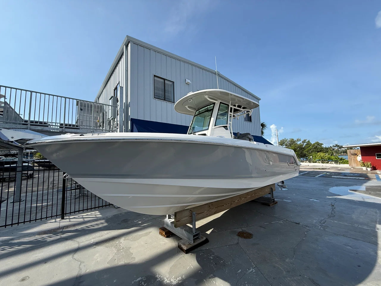2027 Boston Whaler 250 Outrage 25.0 feet, Sarasota, FL #5
