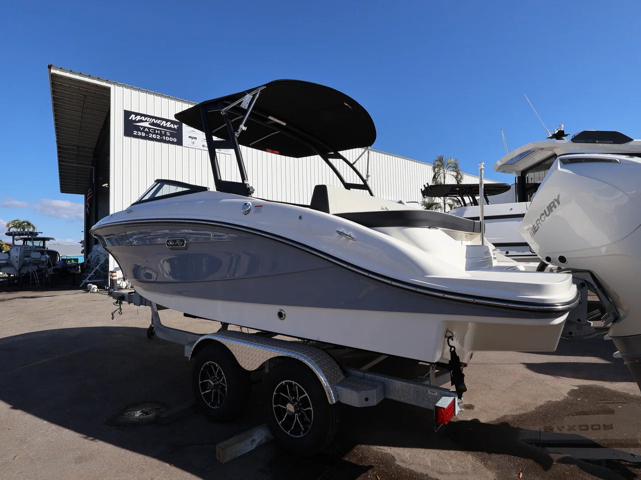 2026 Sea Ray SPX 210 Outboard 21.0 feet, Naples, Florida #4