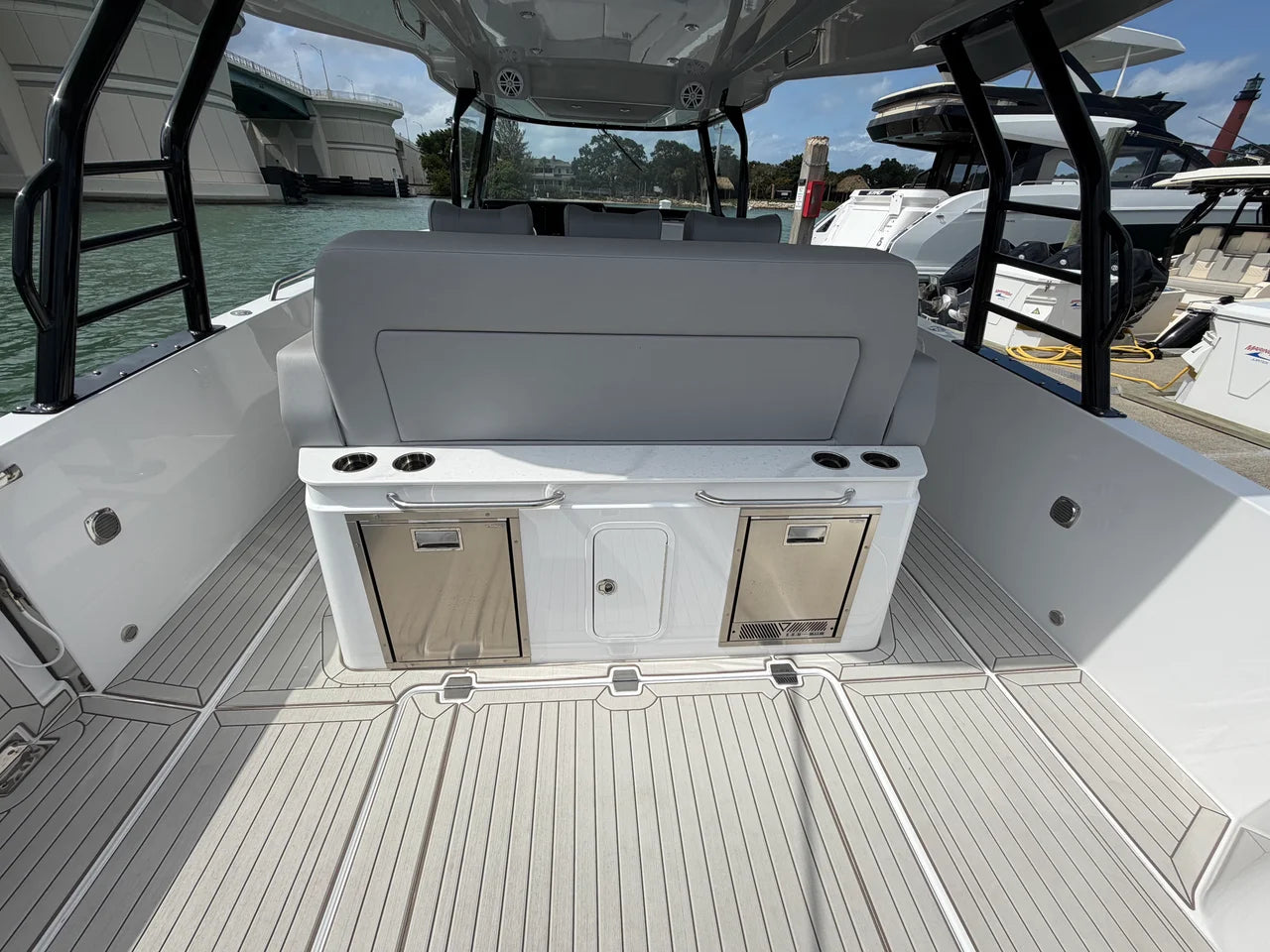 2026 Cruisers Yachts 38 VTR 38.0 feet, Pompano Beach, Florida #8