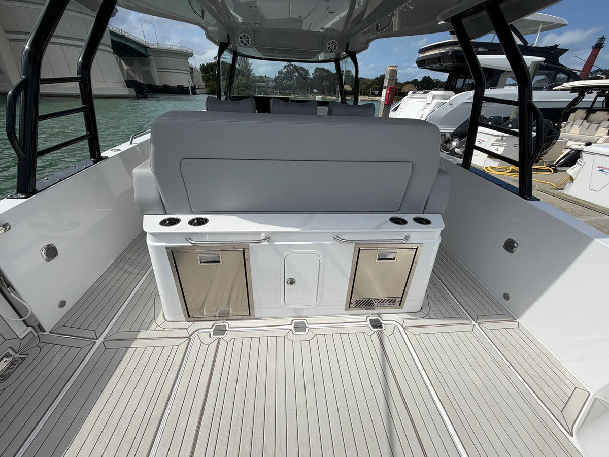2026 Cruisers Yachts 38 VTR 38.0 feet, Jupiter, Florida #8