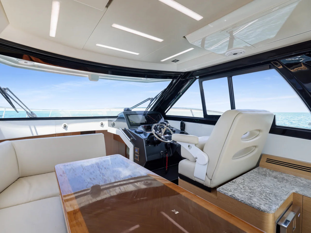 2021 Ocean Alexander 45 DIVERGENCE COUPE 45.0 feet, Lighthouse Point, FL #25