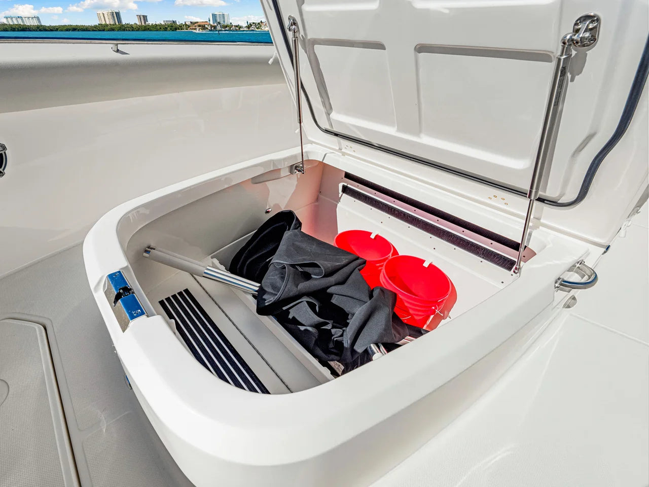 2026 Boston Whaler 330 Outrage 33.0 feet, Sarasota, FL #56