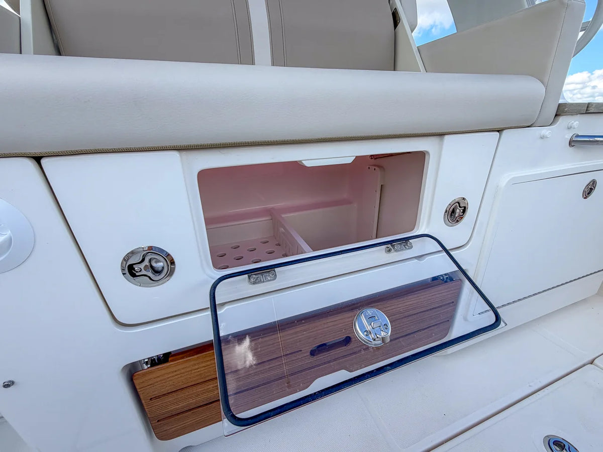 2027 Boston Whaler 350 Realm 35.0 feet, Fort Myers, FL #16