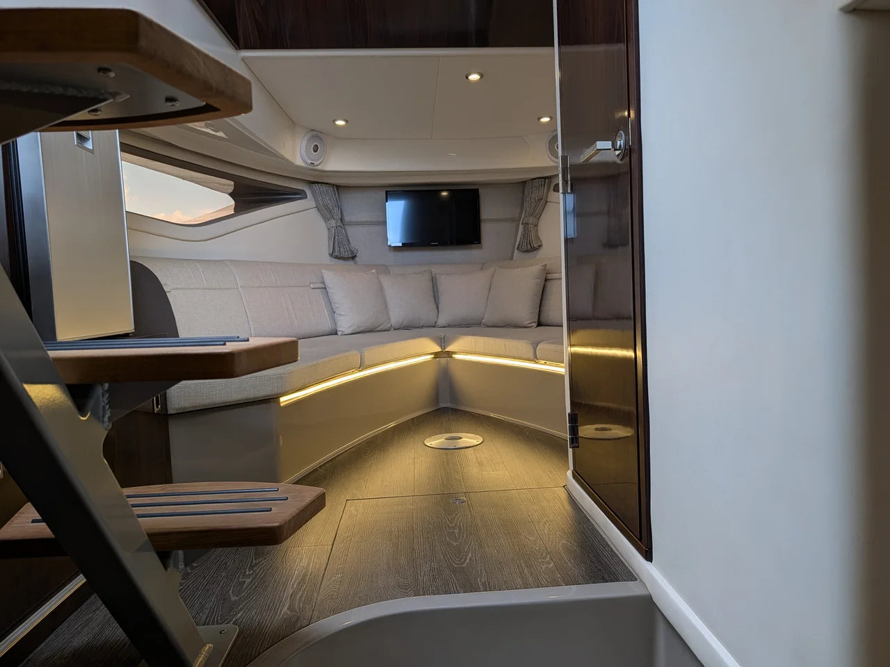 2019 Sea Ray 320 SUNDANCER 32.0 feet, Chesapeake City, MD #43