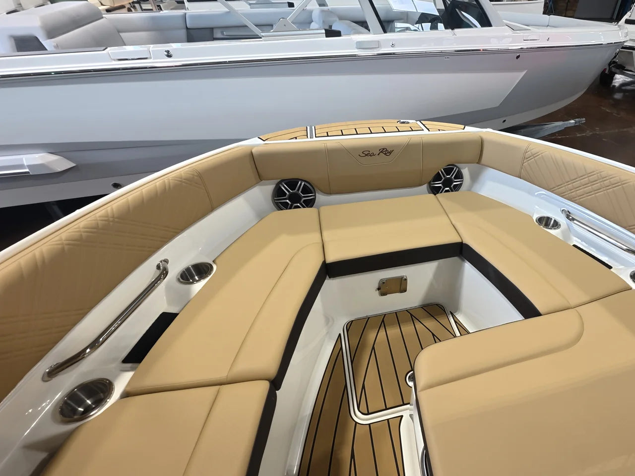 2027 Sea Ray SDX 250 Outboard 25.0 feet, Clearwater, Florida #17