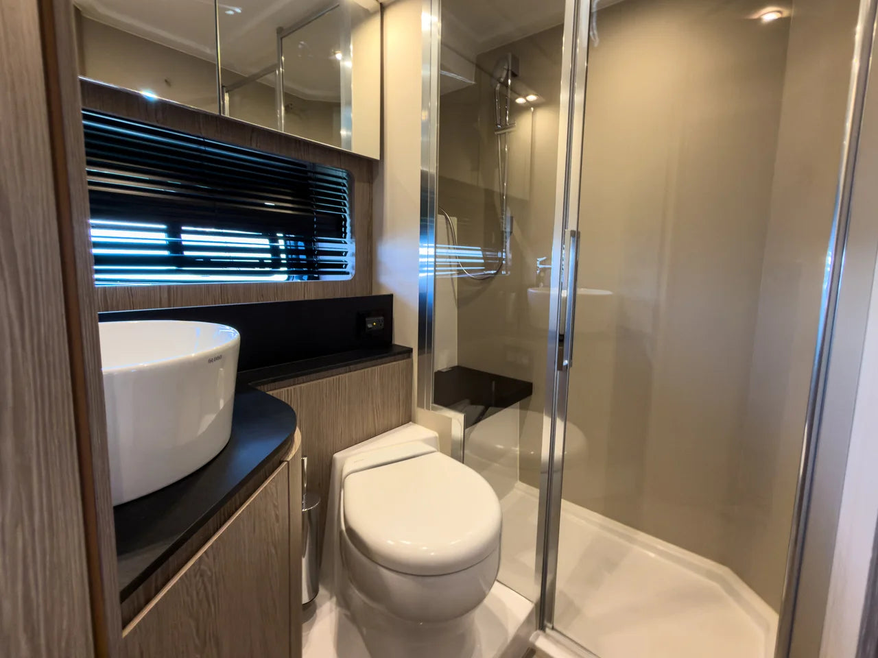 2027 Azimut A45 45.0 feet, Fort Myers, FL #31