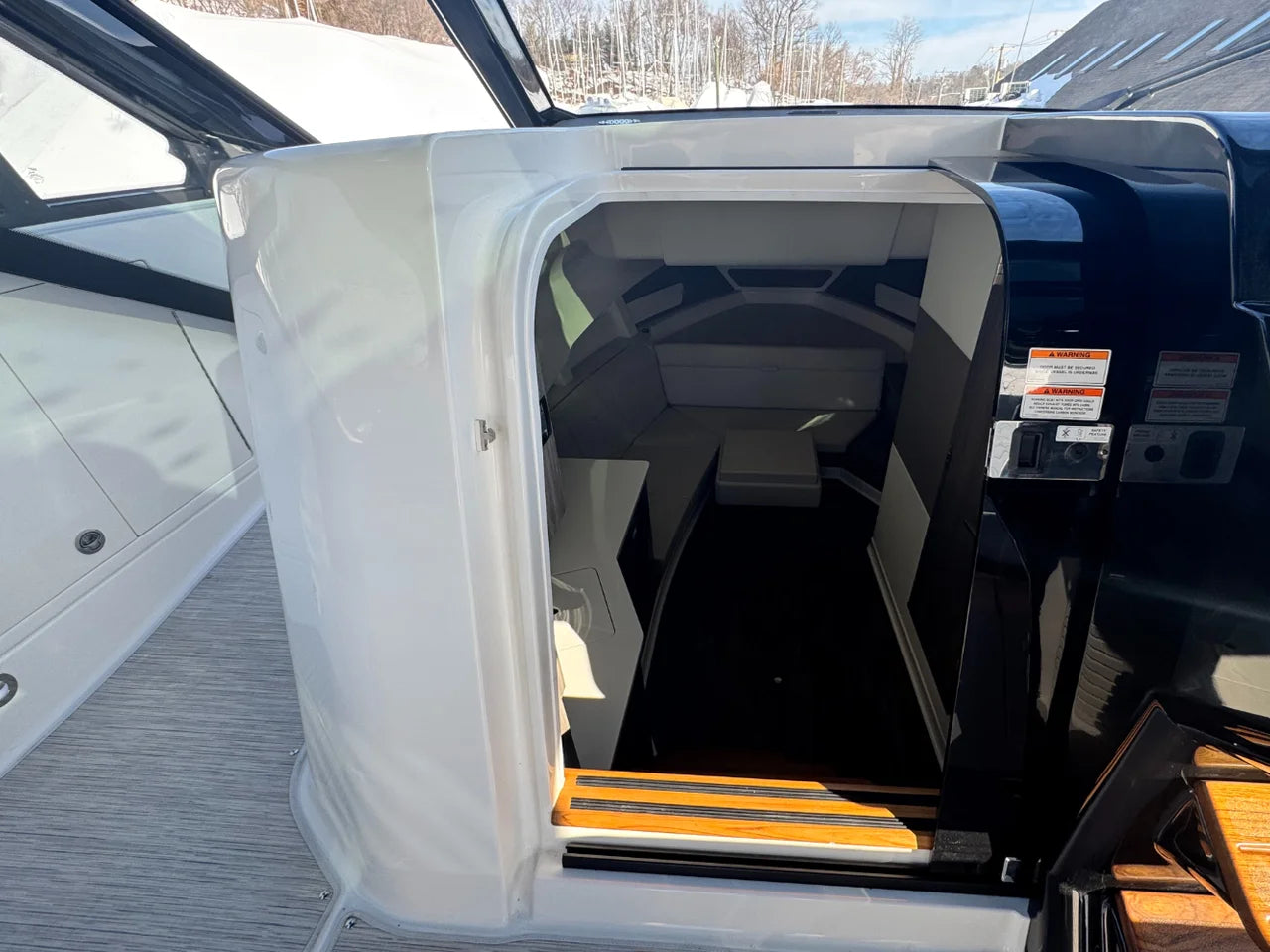 2026 Sea Ray Sundancer 370 Outboard 37.0 feet, Huntington, NY #21