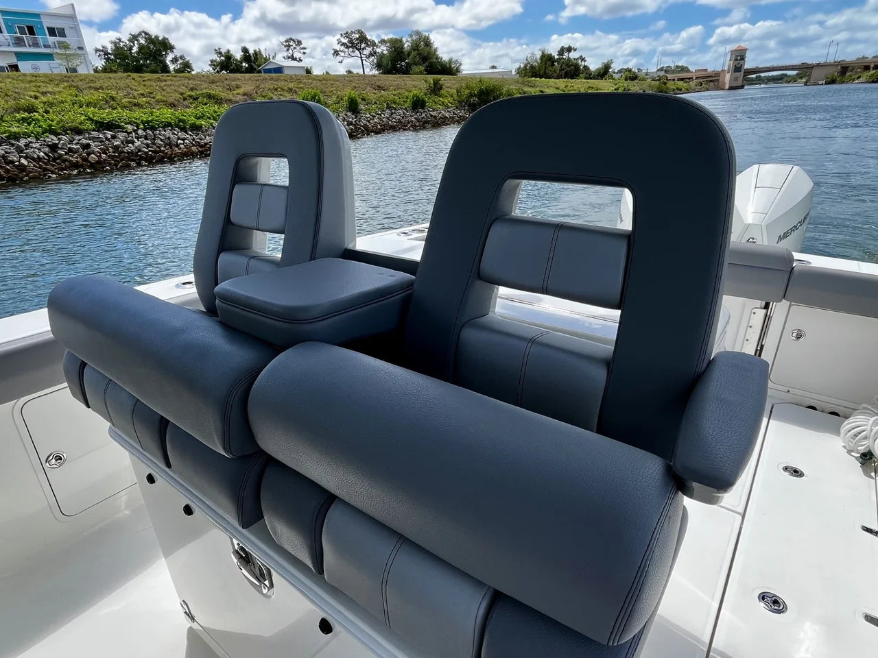 2023 Boston Whaler 330 OUTRAGE 33.0 feet, Venice, Florida #24