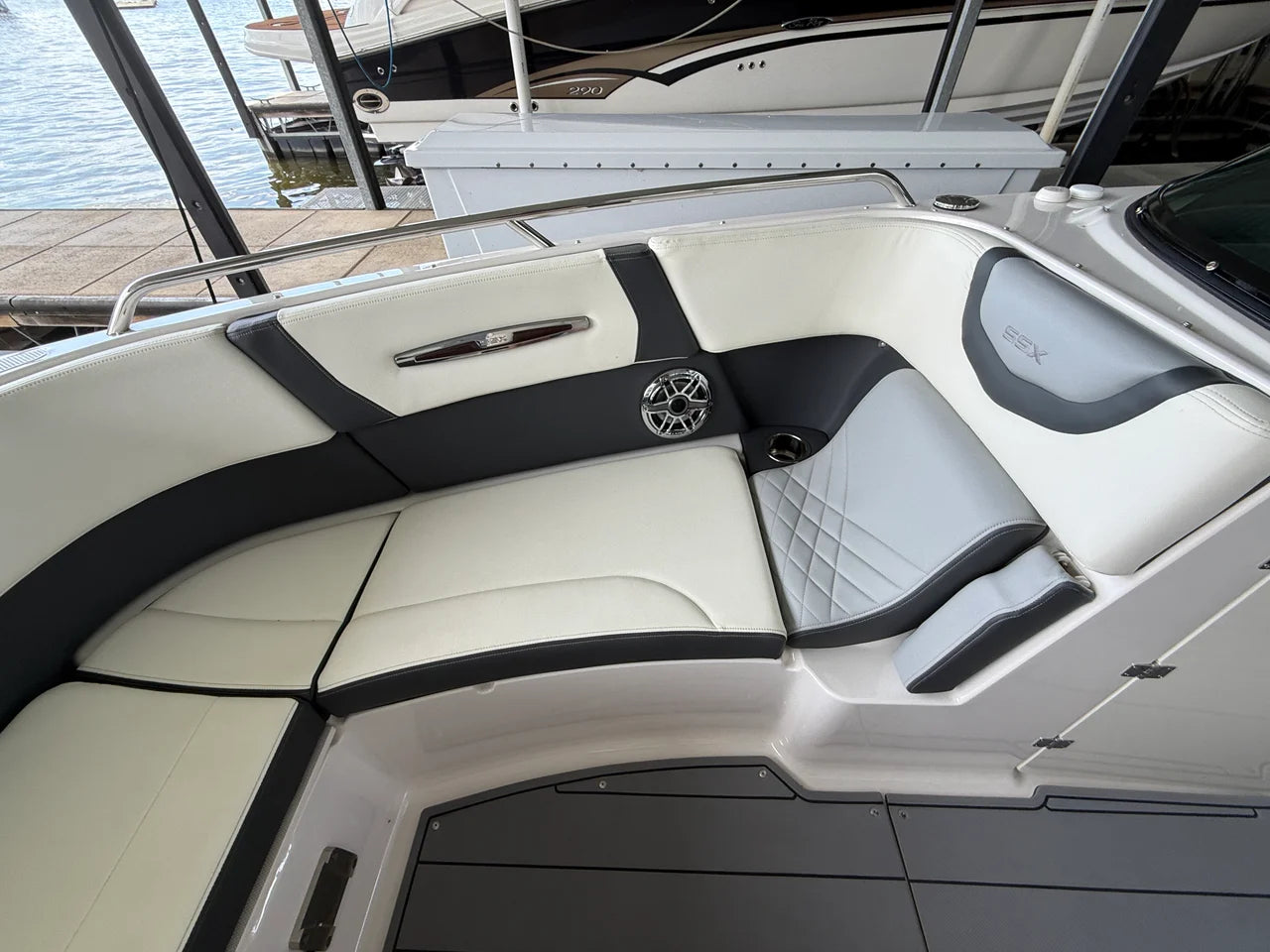 2023 Chaparral 287 SSX 28.0 feet, Lake Ozark, MO #27