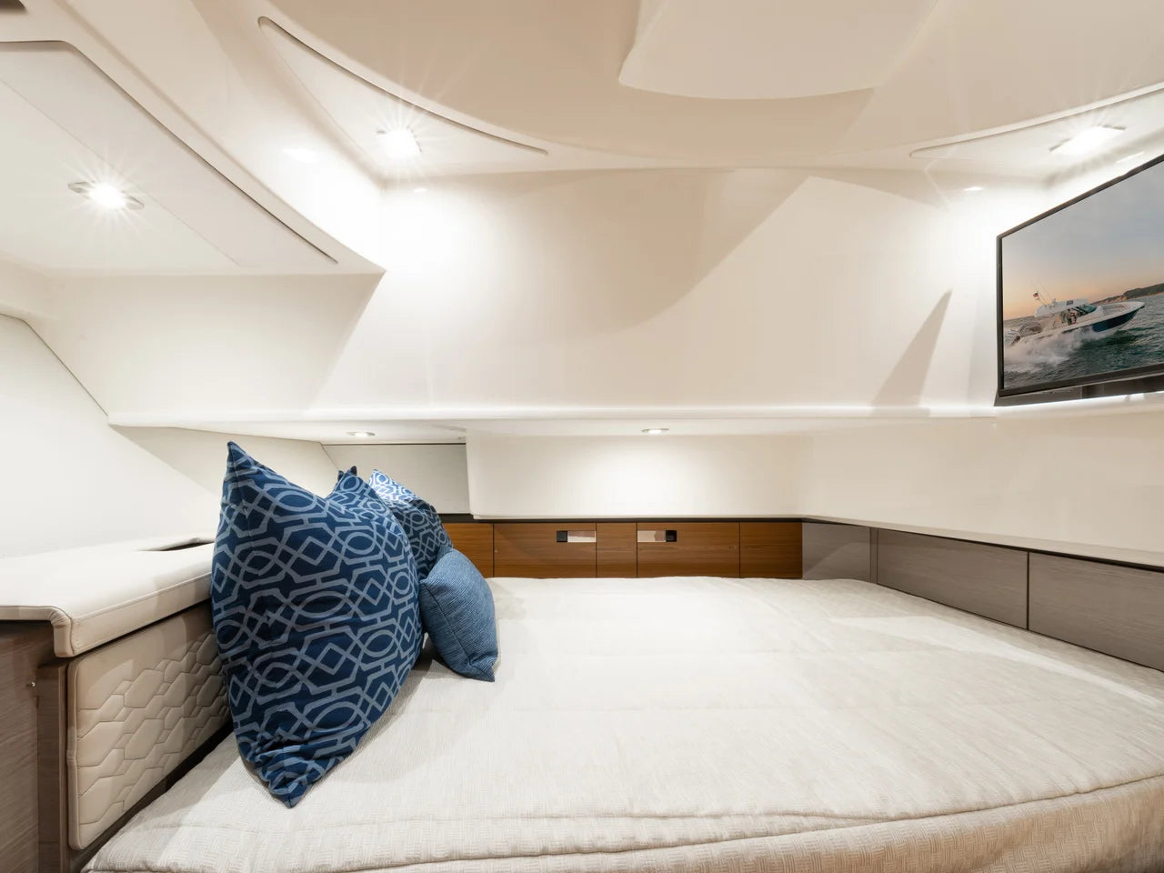 2026 Tiara Yachts 38 LS 38.0 feet, Inuvik, Northwest Territories #10